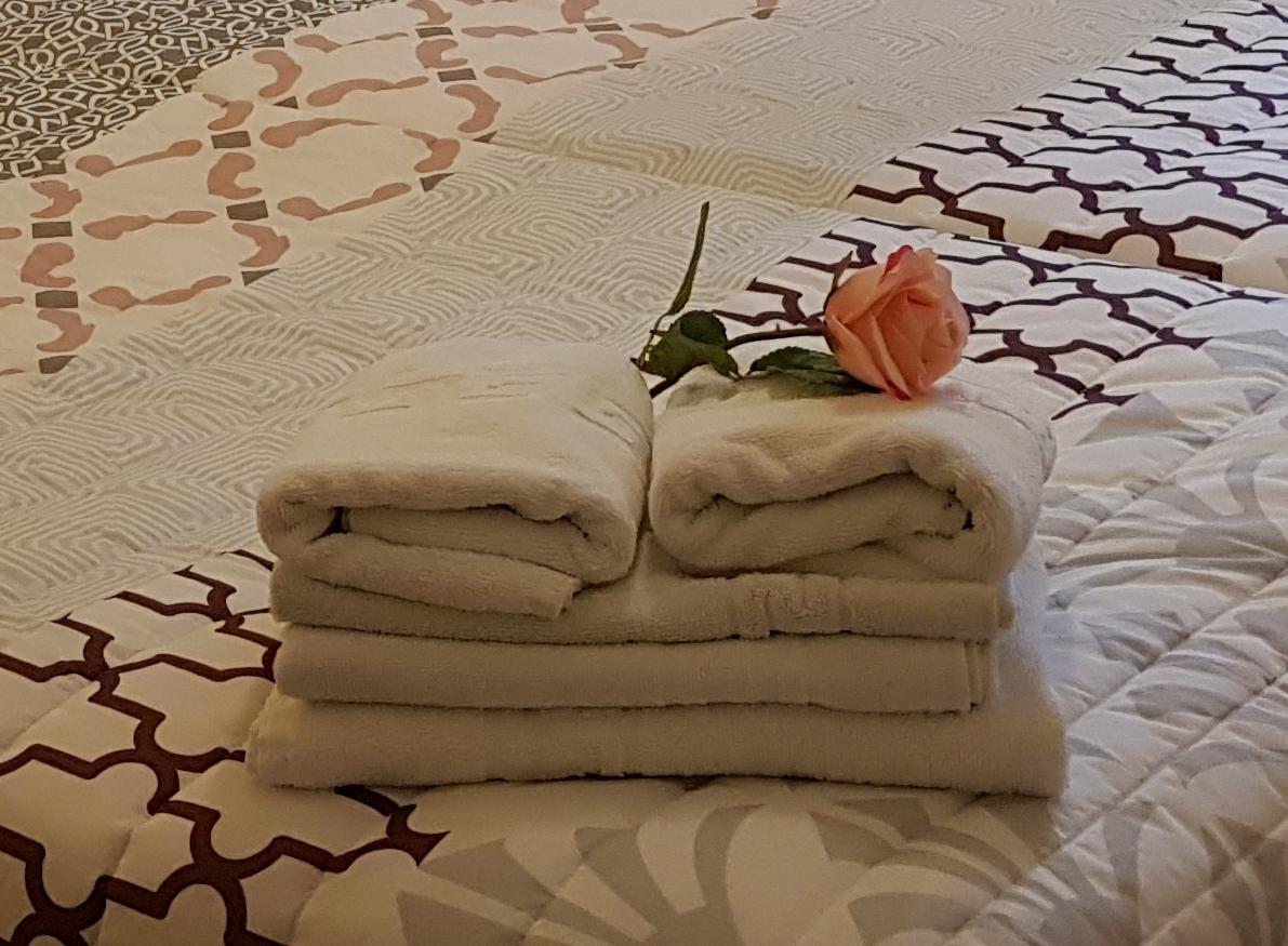 Hotel Azabache Susierra กังกัส เด โอนิส ภายนอก รูปภาพ