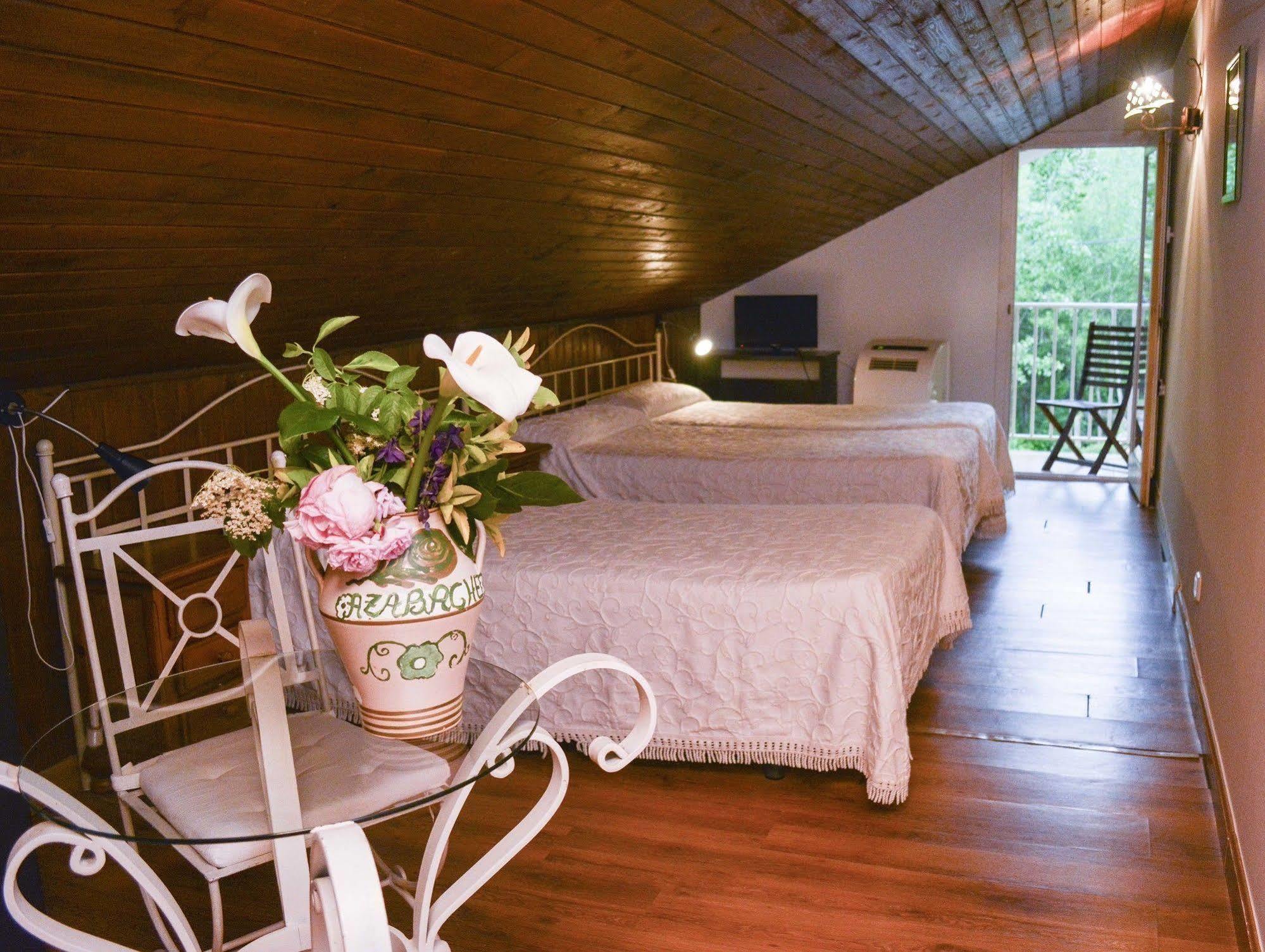 Hotel Azabache Susierra กังกัส เด โอนิส ภายนอก รูปภาพ