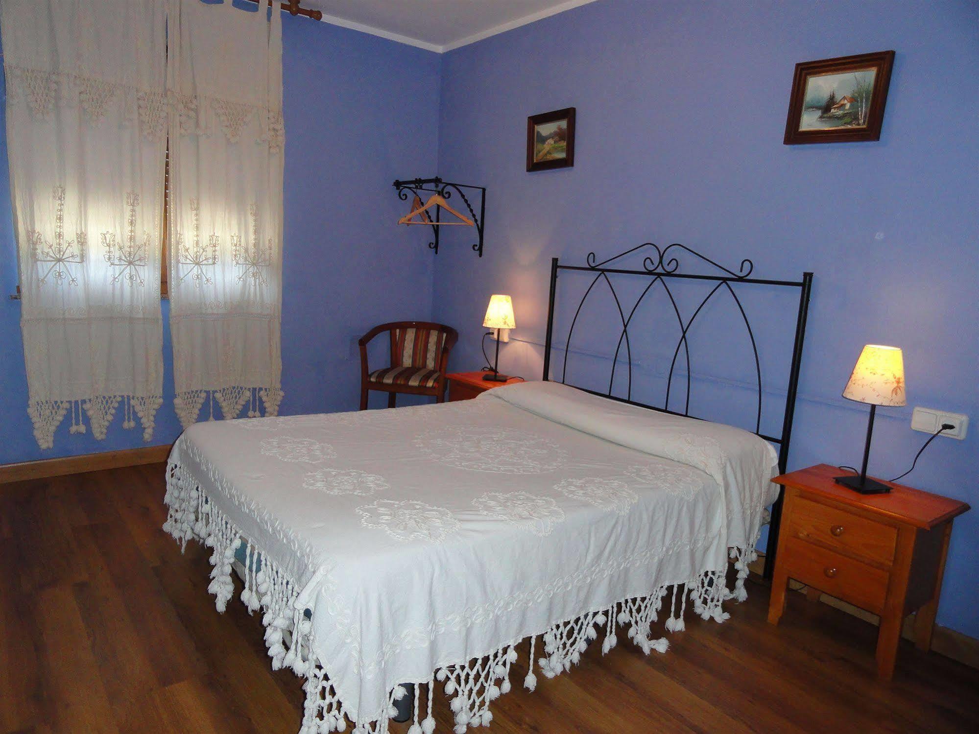 Hotel Azabache Susierra กังกัส เด โอนิส ภายนอก รูปภาพ