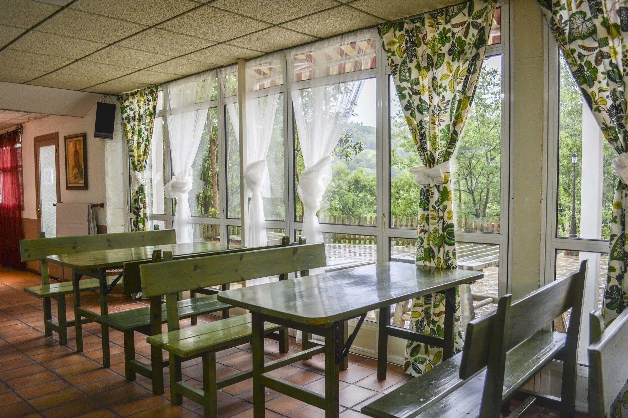 Hotel Azabache Susierra กังกัส เด โอนิส ภายนอก รูปภาพ
